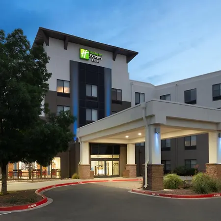 Holiday Inn Express & Suites Albuquerque Historic Old Town By Ihg-3