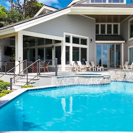 Luxury Oceanfront 7 Bedroom 7 Ba Wonderful Pool Deck Beach Gear And Bike Rentals Included-2
