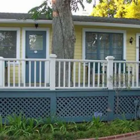 Secret Garden Inn & Cottages-3