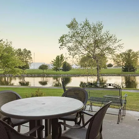 Country Inn & Suites By Radisson, Ankeny - Des Moines-2