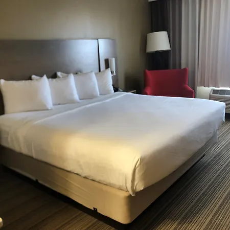 Country Inn & Suites By Radisson, Ankeny - Des Moines-3
