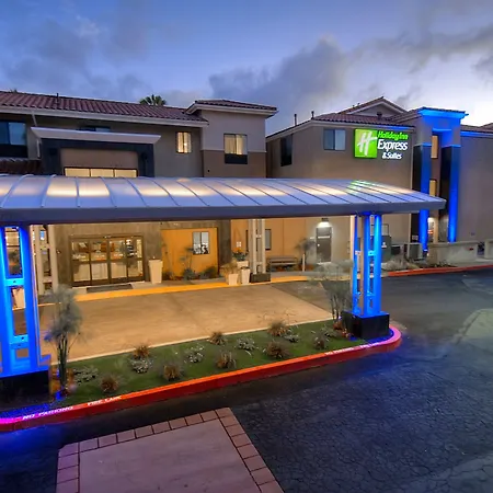 Holiday Inn Express & Suites Carlsbad Beach By Ihg-2