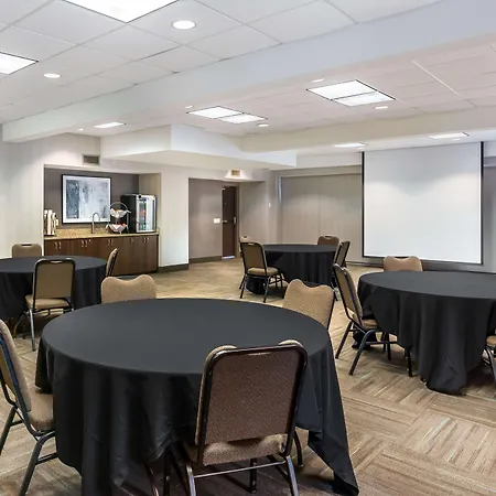 Best Western Plus Cotton Tree Inn-3