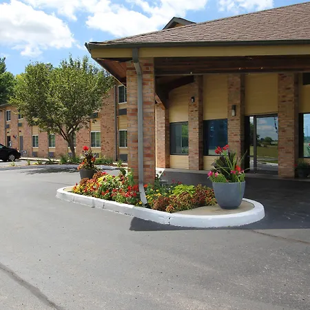 Baymont By Wyndham Muskegon-2