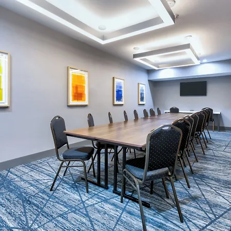 Holiday Inn Express & Suites Dallas Park Central Northeast By Ihg-3