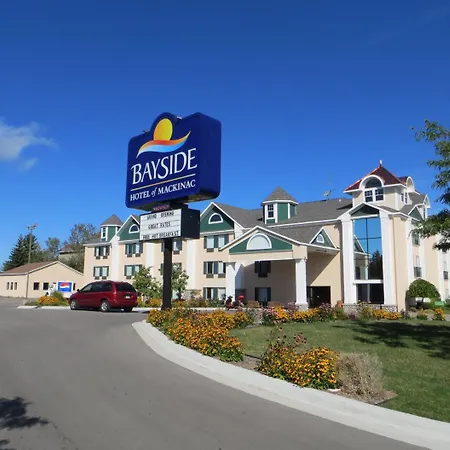 Bayside Hotel Of Mackinac-3