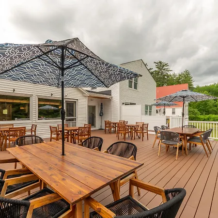 Cranmore Mountain Lodge Bed & Breakfast-2