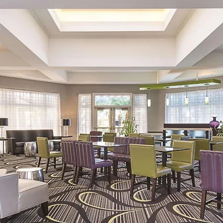 La Quinta Inn & Suites By Wyndham Ontario Airport-2