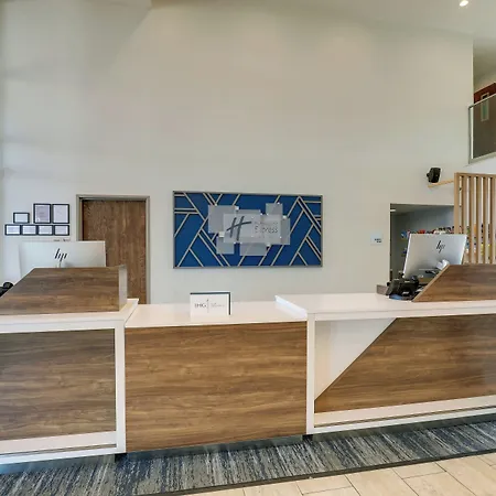 Holiday Inn Express Hotel & Suites Branson 76 Central By Ihg-2