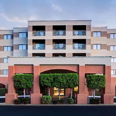 Courtyard By Marriott Scottsdale Old Town-3