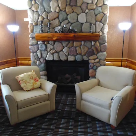 American Inn And Suites Houghton Lake-3