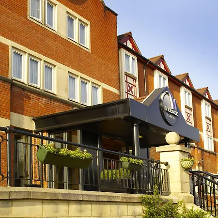Village Hotel Cardiff-3