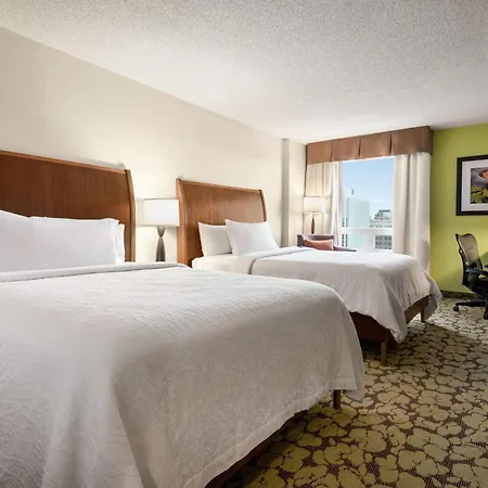 Hilton Garden Inn Saskatoon Downtown-3