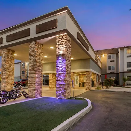 Best Western Plus Yuma Foothills Inn & Suites-2
