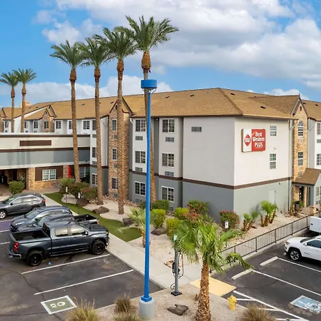 Best Western Plus Yuma Foothills Inn & Suites-3