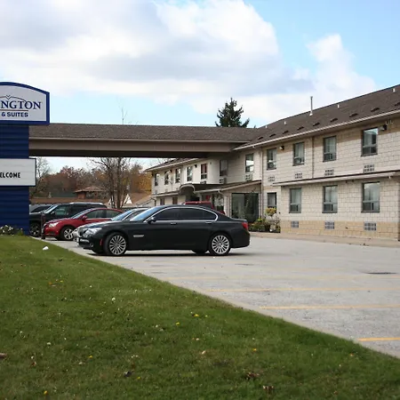 Lexington Inn & Suites-Windsor-3