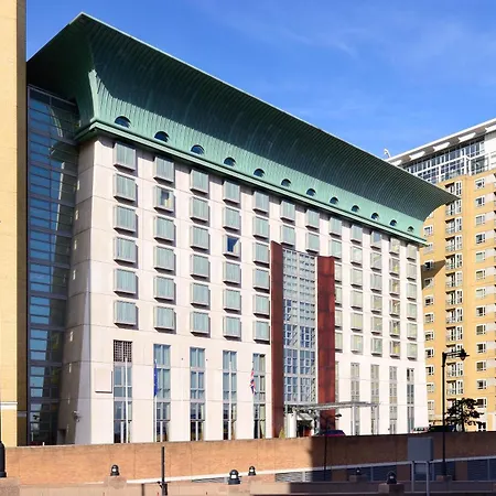 Canary Riverside Plaza Hotel-2