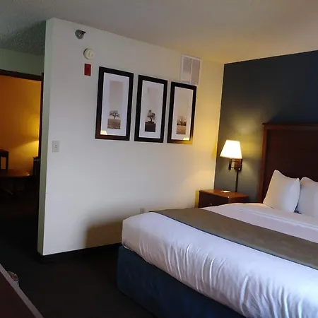 Americinn By Wyndham Windsor Ft. Collins-3