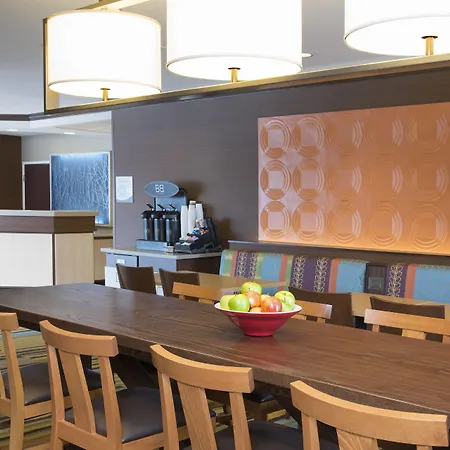 Fairfield Inn And Suites By Marriott Chicago St. Charles-3