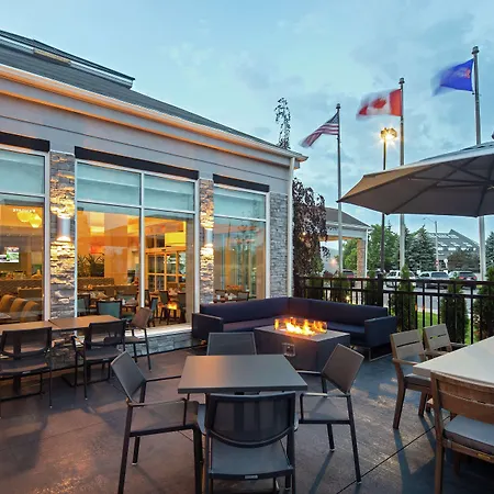Hilton Garden Inn Toronto-Oakville-2