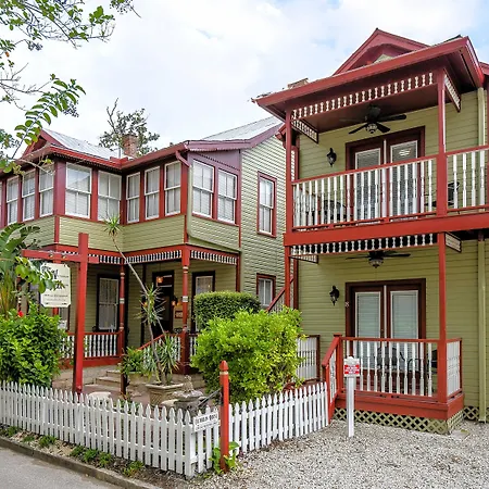 Victorian House Bed And Breakfast-3