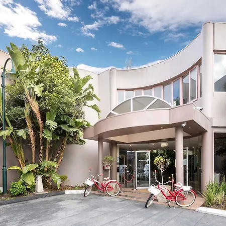 Kimberley Gardens Hotel, Serviced Apartments And Serviced Townhouses-3