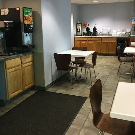 Super 8 By Wyndham Sault Ste. Marie-2