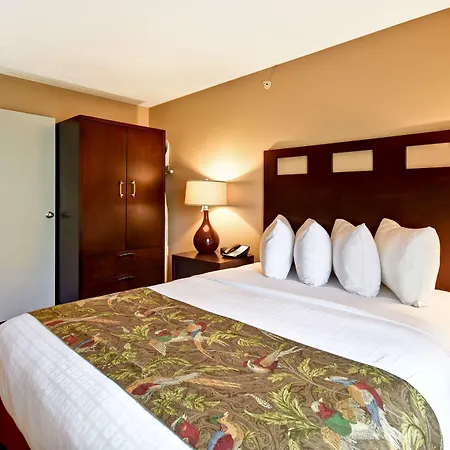 Grandstay Hotel & Suites La Crosse-2