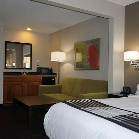 Wingate By Wyndham Columbia-3