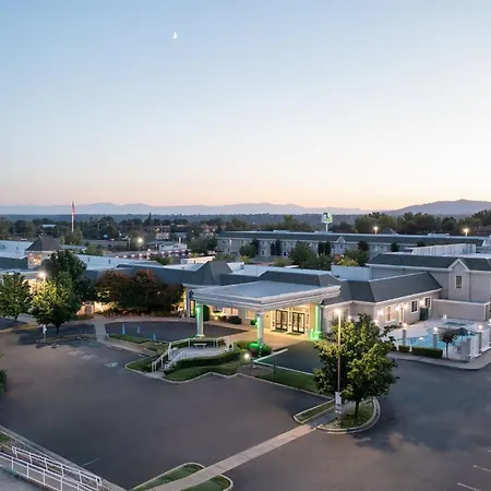 Holiday Inn Redding By Ihg-3