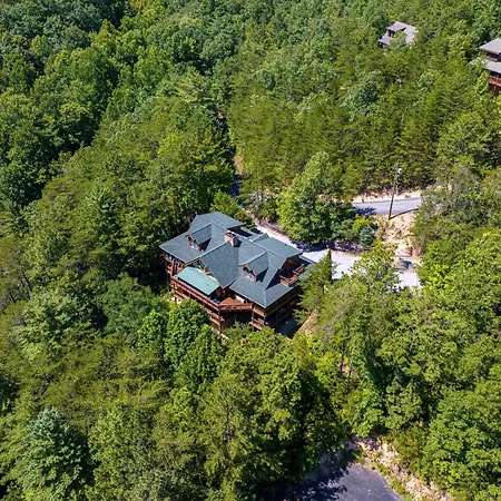 Whiskey Lullaby Lodge By American Patriot Getaways-3