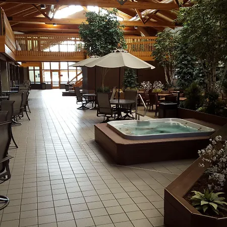 C'Mon Inn & Suites Fargo-3