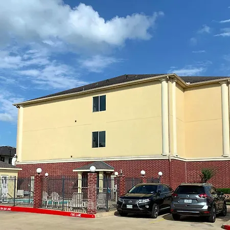Comfort Suites Texas Ave-3