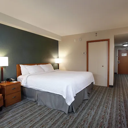 Fairfield By Marriott Inn & Suites Sudbury-2
