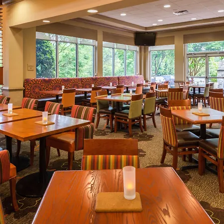 Hilton Garden Inn Charlottesville-2