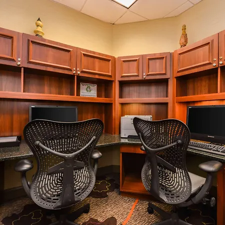 Hilton Garden Inn Charlottesville-3