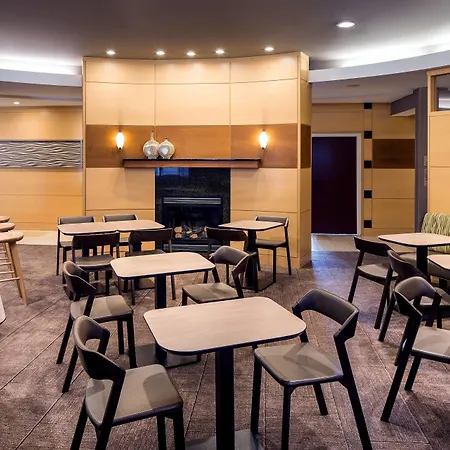 Springhill Suites Bakersfield-2