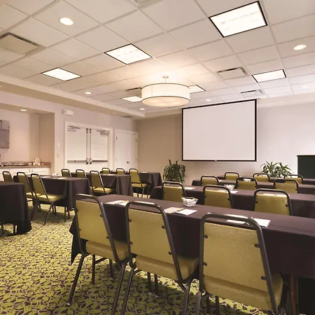 Hilton Garden Inn Akron-Canton Airport-2