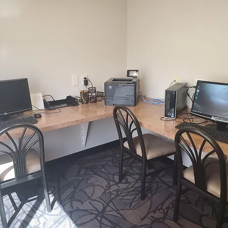 Expressway Suites Fargo-3
