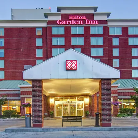 Hilton Garden Inn Ottawa Airport-3