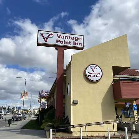 Vantage Point Inn - Woodland Hills-2