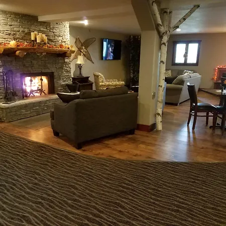 Rib Mountain Inn-3