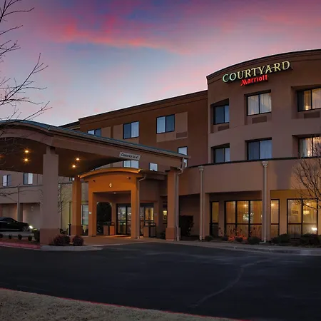 Courtyard By Marriott Norman-2