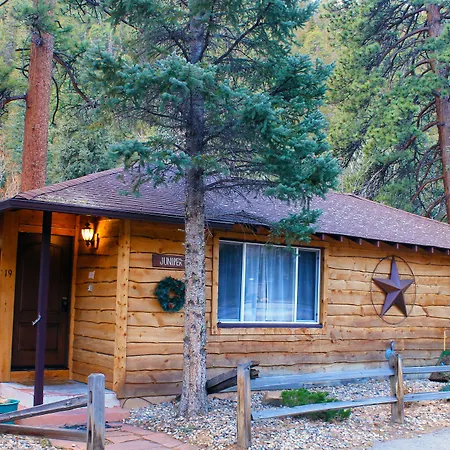 The Inn On Fall River & Fall River Cabins-2