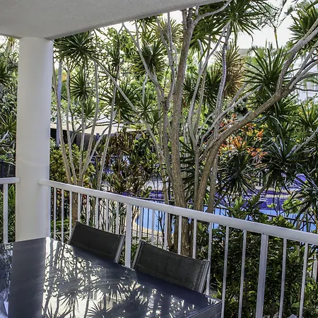 Surfers Beach Holiday Apartments-2