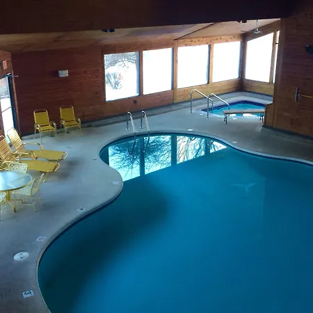 Cedar Motor Inn-2