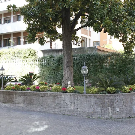 Hotel Villa Pinciana-3