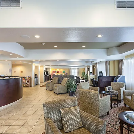 Comfort Suites Medical Center Near Six Flags-3