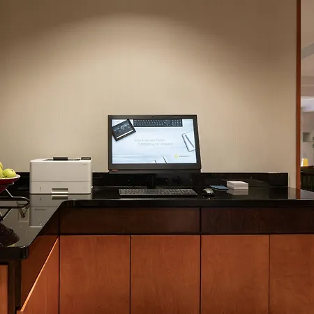 Fairfield Inn & Suites Redding-3