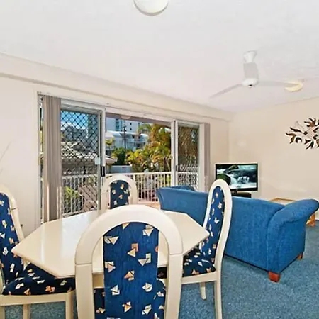 Champelli Palms Apartments-3